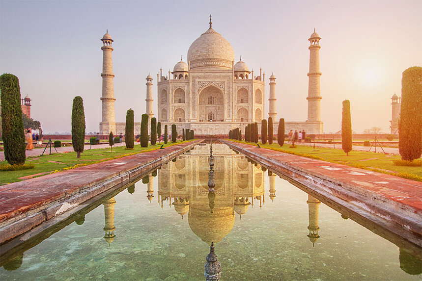 Taj mahal at Sunrise